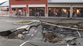 中央大街吃瓜群众,吃瓜群众的热闹日常