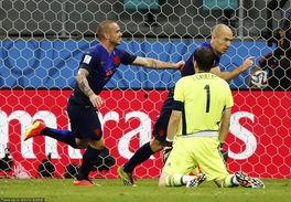 西班牙足球吃瓜事件始末,揭秘幕后真相与争议风波