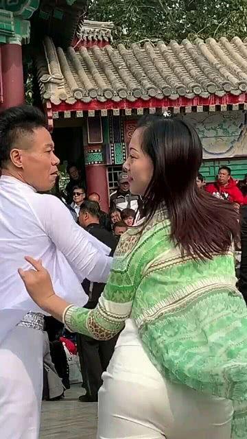 吃瓜太郎广场舞